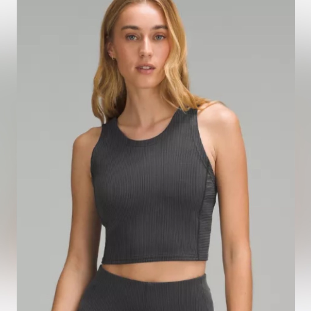 NWT Lululemon Ribbed Softstreme Cropped Tank Top size 2 Black GRAY